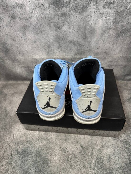 Size 5.5Y | Jordan 4 UNC With Box | Pre-Owned main image 7